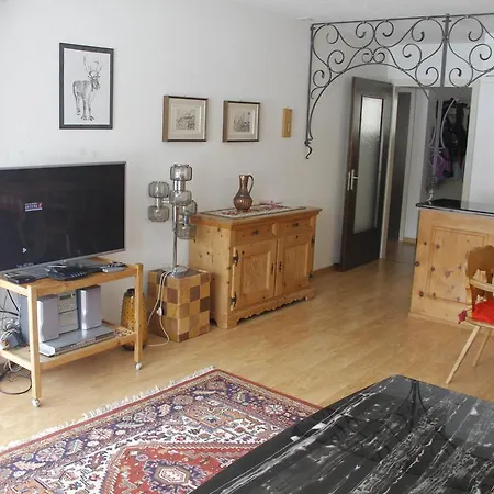 Chesa Bellavista Apartment